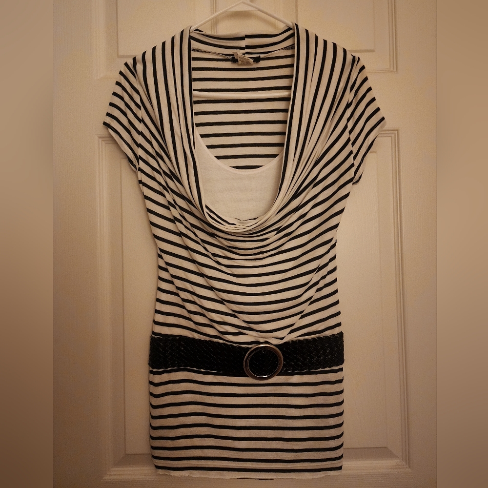 Deb Black and White Stripe top